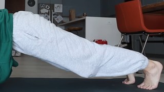 Emma Chamberlain feet photo thumbnail