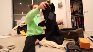 Emma Chamberlain feet photo thumbnail
