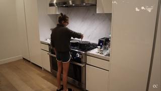 Emma Chamberlain feet photo thumbnail