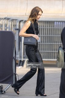 Emma Chamberlain feet photo thumbnail