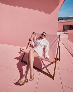 Emma Chamberlain feet photo thumbnail