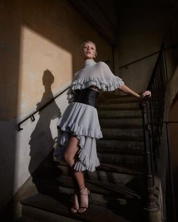 Emma Chamberlain feet photo thumbnail