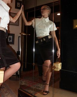 Emma Chamberlain feet photo thumbnail