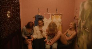 Emma Chamberlain feet photo 4