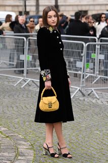 Emma Corrin feet photo thumbnail