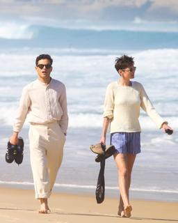 Emma Corrin feet photo thumbnail