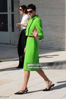 Emma Corrin feet photo thumbnail