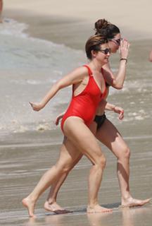 Emma Forbes feet photo 12