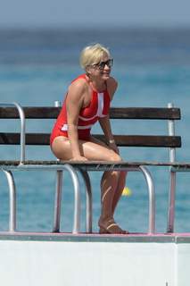 Emma Forbes feet photo 1