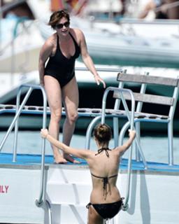 Emma Forbes feet photo 7