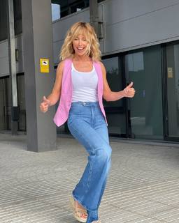 Emma García feet photo 4