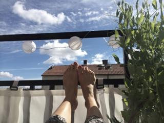 Emma Green feet photo 10