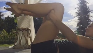 Emma Green feet photo 9