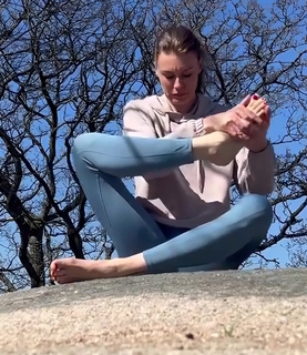 Emma Green feet photo 20