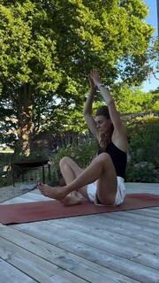 Emma Green feet photo 7
