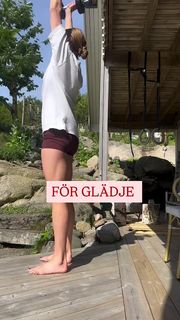 Emma Green feet photo 1
