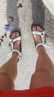 Emma Green feet photo 8