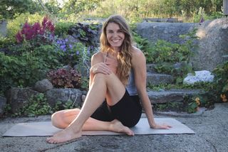 Emma Green feet photo 3