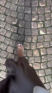 Emma Green feet photo 9