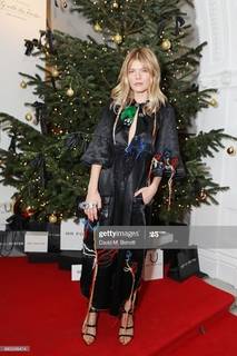Emma Greenwell feet photo 19