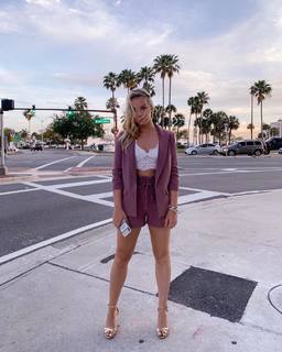 Emma Heesters feet photo 3