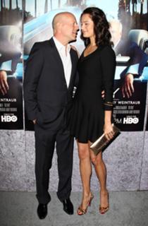 Emma Heming Willis feet photo thumbnail