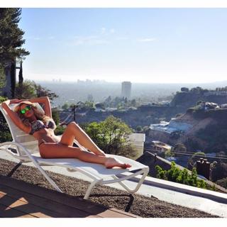 Emma Hernan feet photo 4