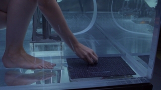 Emma Ishta feet photo 8