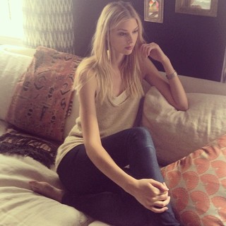 Emma Ishta feet photo 2