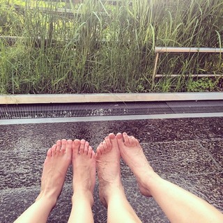 Emma Ishta feet photo 1