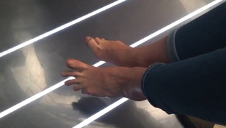 Emma Ishta feet photo 8