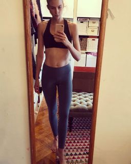 Emma Ishta feet photo 13