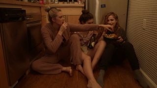 Emma Ishta feet photo 3
