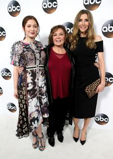 Emma Kenney feet photo thumbnail