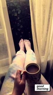 Emma Kenney feet photo thumbnail