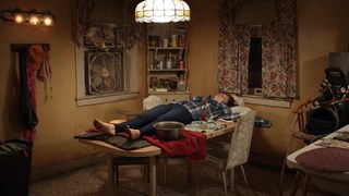 Emma Kenney feet photo thumbnail