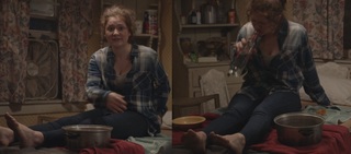 Emma Kenney feet photo thumbnail