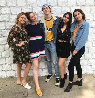 Emma Kenney feet photo thumbnail