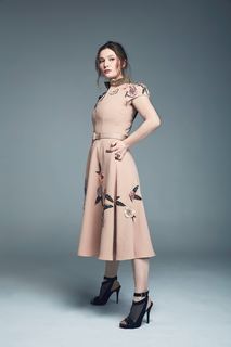 Emma Kenney feet photo thumbnail