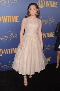 Emma Kenney feet photo thumbnail