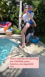 Emma Kenney feet photo thumbnail