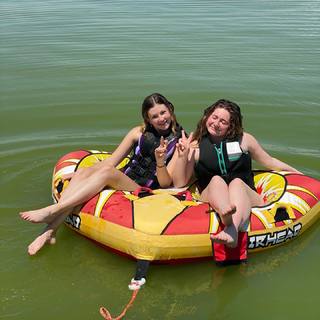 Emma Kenney feet photo thumbnail