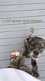 Emma Kenney feet photo thumbnail