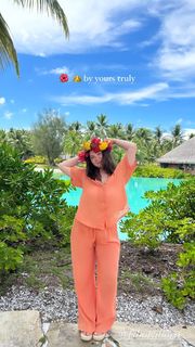 Emma Kenney feet photo thumbnail