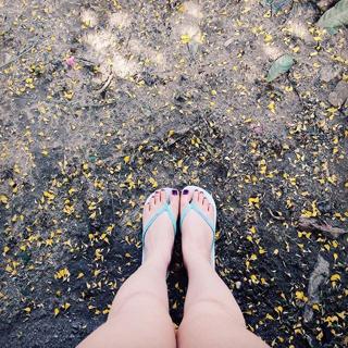 Emma Lahana feet photo 2
