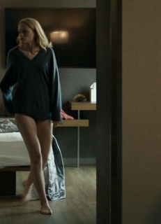 Emma Laird feet photo 12