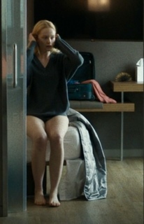 Emma Laird feet photo 10