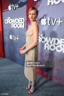 Emma Laird feet photo 8