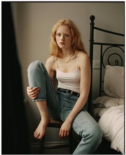 Emma Laird feet photo 19