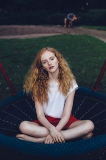 Emma Laird feet photo 6